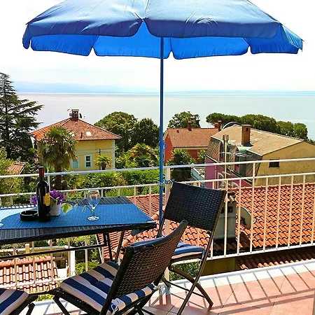 Luna Appartement Lovran